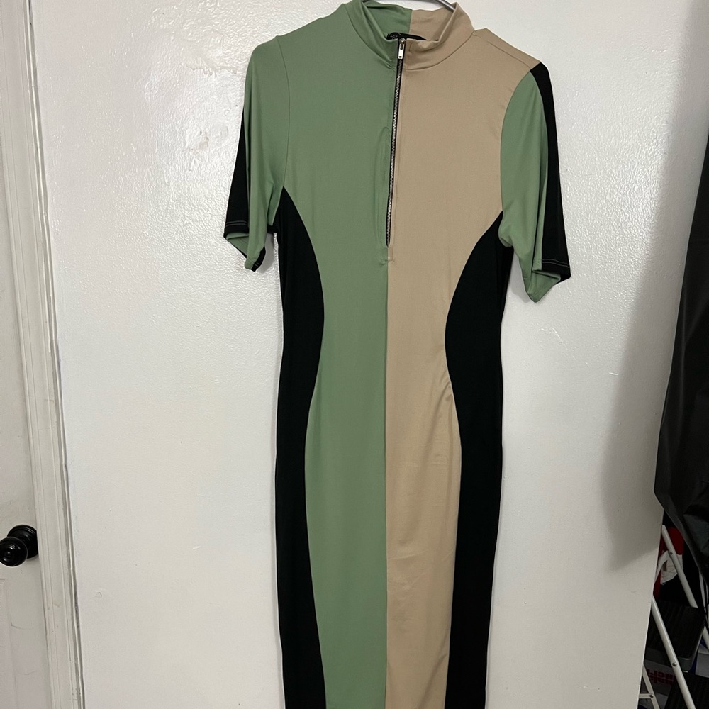 Multi colored dress, size 1X, The Curve